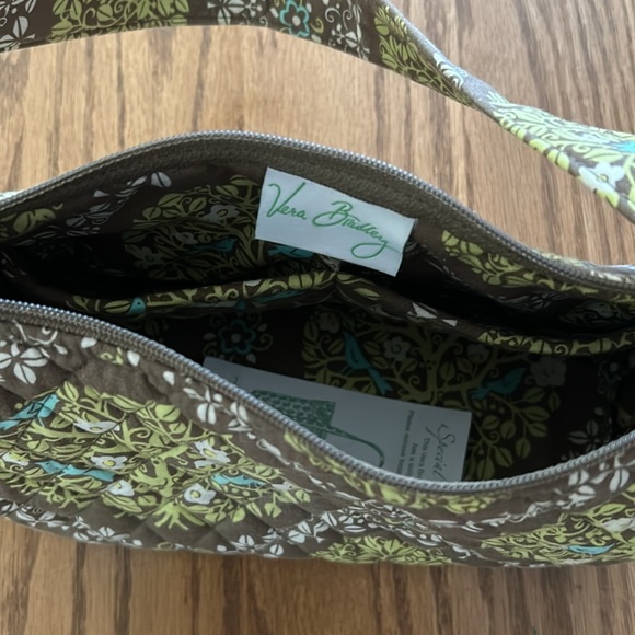 Vera Bradley small shoulder bag. - Picture 4 of 6